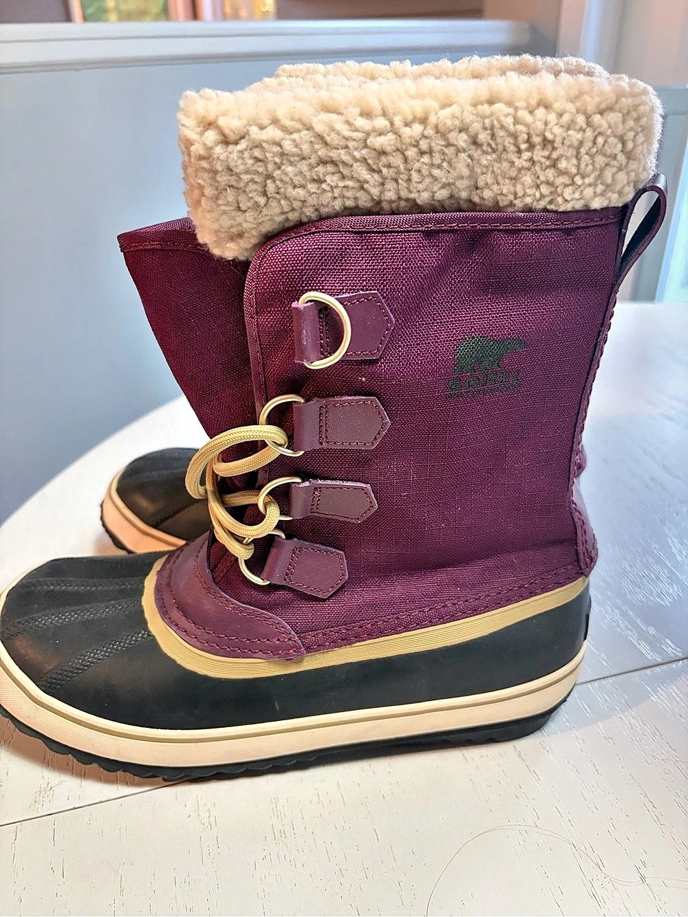 Sorel Women's Winter Carnival Waterproof Boot, Red Lodge in Plum sz 9.5 excellen